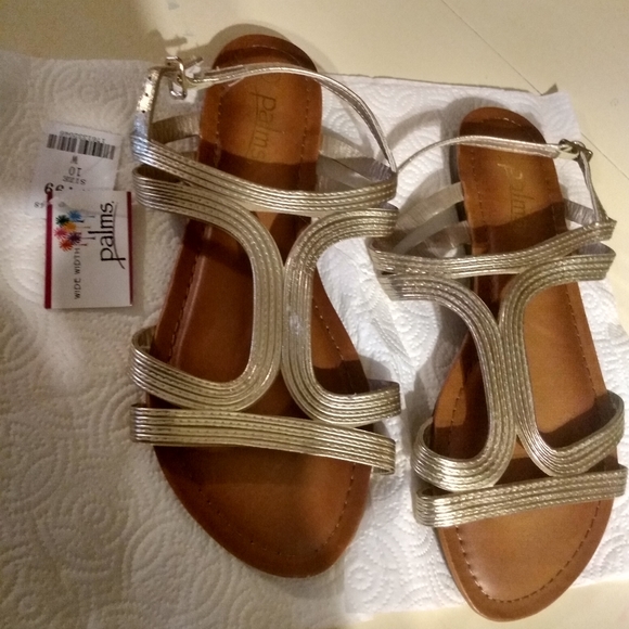 Sandals - Picture 3 of 6